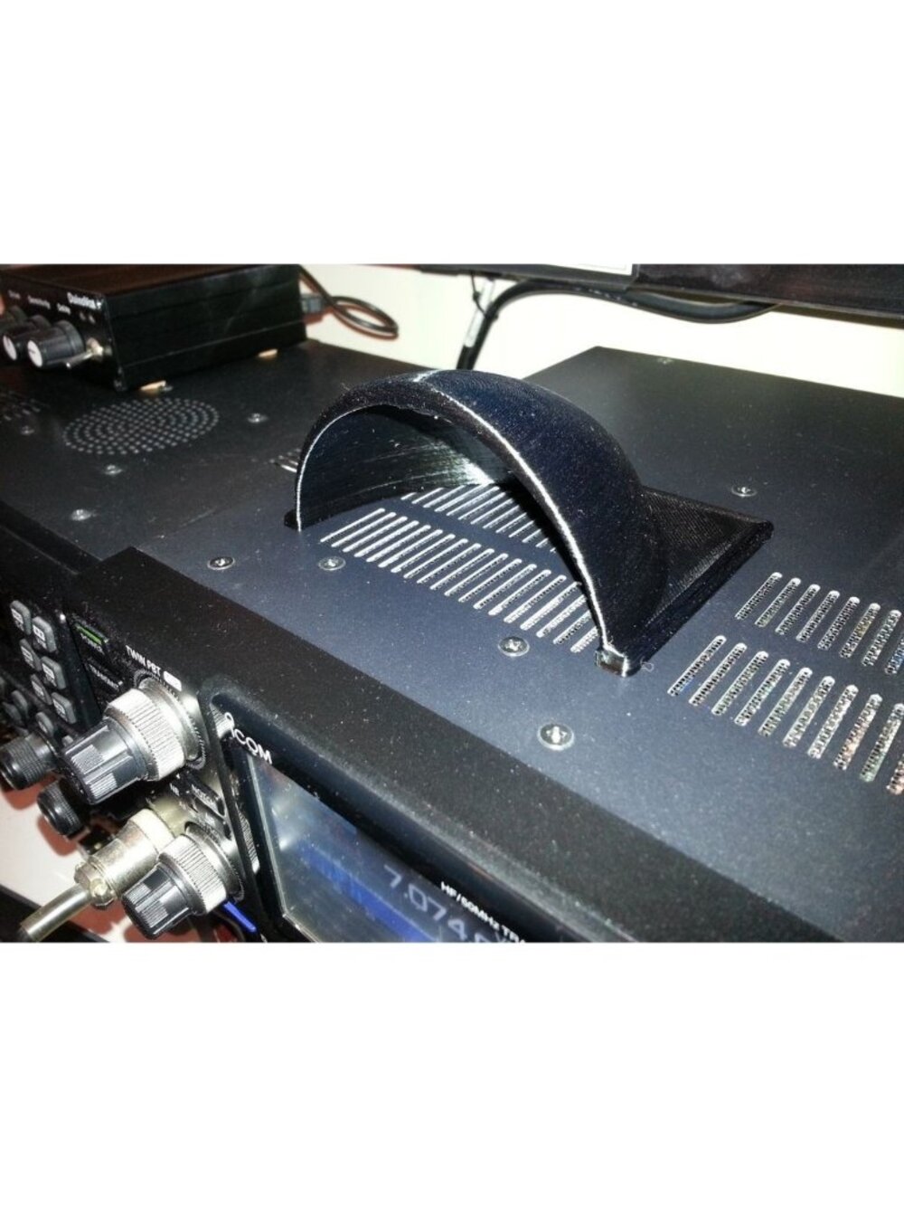 Speaker Hood Sound Direction for Icom IC-7300 & Icom IC-9700 Transceiver